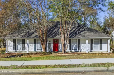 1022 N Azalea Dr, Madison, MS 39110
