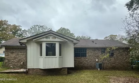Exterior - 109 11th St, Mccomb, MS 39648 photo 2 of 3