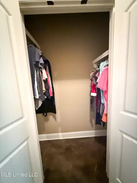 Other - 961 Willow Grande Cir, Brandon, MS 39047 photo 3 of 9