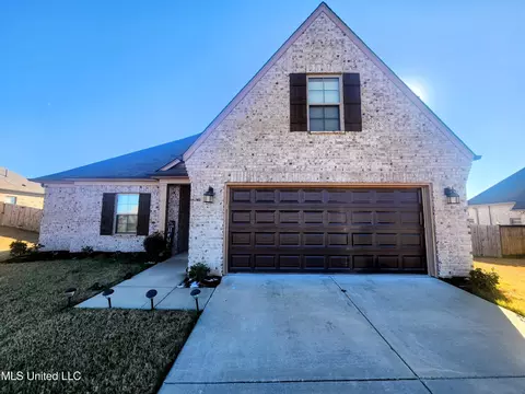 2323 Killeglan Cv, Southaven, MS 38672