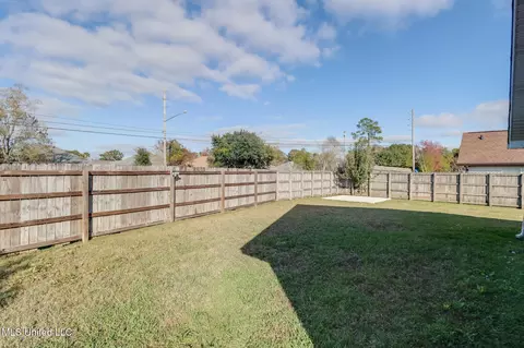 Exterior - 2082 Juniper Dr, Biloxi, MS 39532 photo 4 of 4