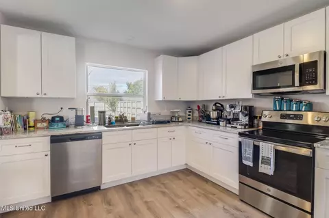 Kitchen - 2082 Juniper Dr, Biloxi, MS 39532 photo 1 of 1