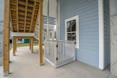 Exterior - 1324 Enos St, Diamondhead, MS 39525 photo 10 of 21