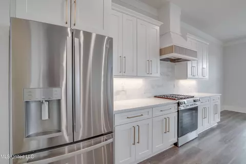 Kitchen - 1324 Enos St, Diamondhead, MS 39525 photo 6 of 7