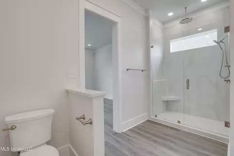 Bath - 1324 Enos St, Diamondhead, MS 39525 photo 3 of 7