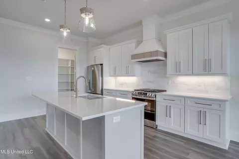 Kitchen - 1324 Enos St, Diamondhead, MS 39525 photo 4 of 7