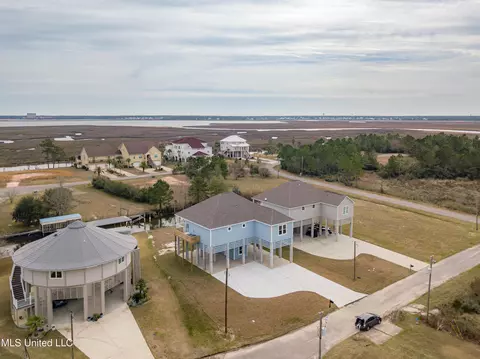 View/Area - 1324 Enos St, Diamondhead, MS 39525 photo 2 of 17