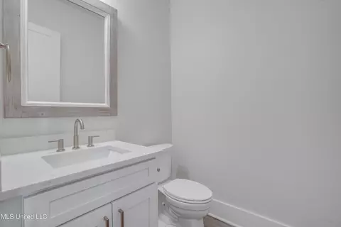 Bath - 1324 Enos St, Diamondhead, MS 39525 photo 5 of 7