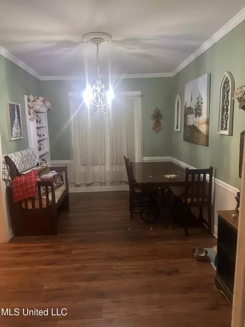 Dining - 461 Highway 545, Magee, MS 39111 photo 1 of 1