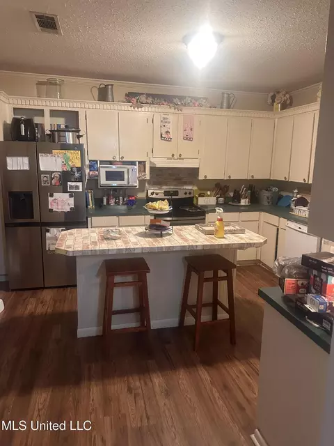 Kitchen - 461 Highway 545, Magee, MS 39111 photo 1 of 1