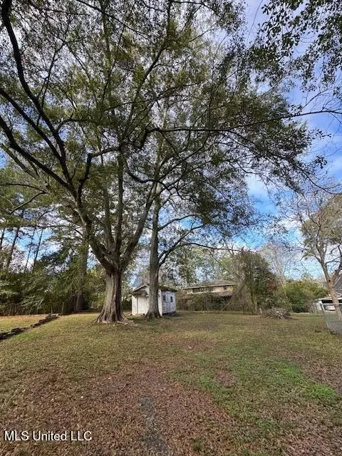 Exterior - 510 Union St, Gloster, MS 39638 photo 4 of 5