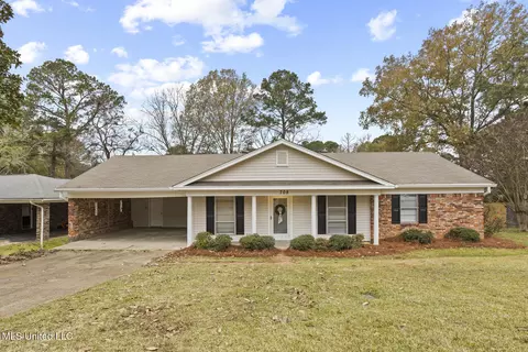 708 Tanglewood Dr, Clinton, MS 39056