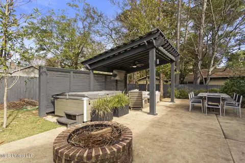 Exterior - 2342 Wild Valley Dr, Jackson, MS 39211 photo 4 of 6