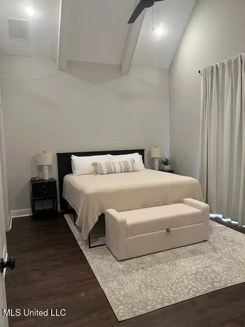Bedroom - 186 E South St, Hernando, MS 38632 photo 1 of 8