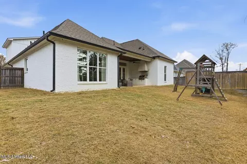 Exterior - 246 Arbor Trl, Brandon, MS 39047 photo 6 of 8