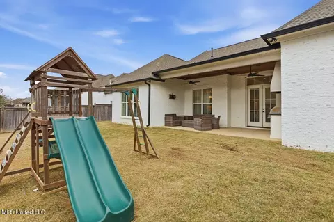 Exterior - 246 Arbor Trl, Brandon, MS 39047 photo 7 of 8