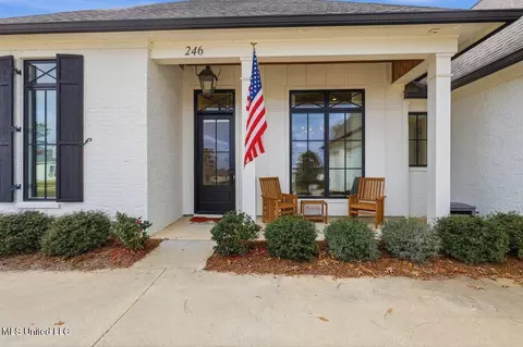 Exterior - 246 Arbor Trl, Brandon, MS 39047 photo 3 of 8