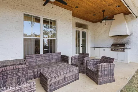 Exterior - 246 Arbor Trl, Brandon, MS 39047 photo 4 of 8