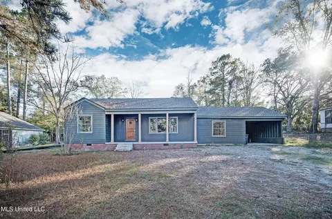 526 E Jasper St, Brandon, MS 39042