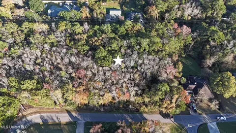 0 Beachview Dr, Ocean Springs, MS 39564