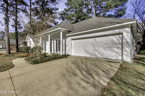 Exterior - 1116 Ellington Ct, Brandon, MS 39042 photo 4 of 11