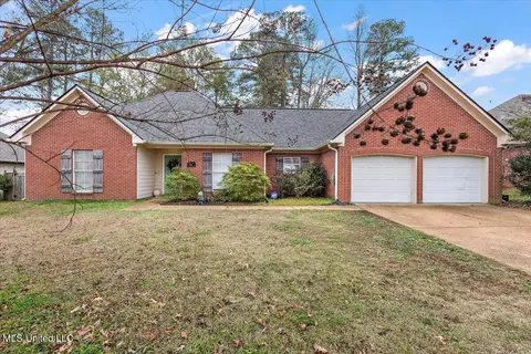 437 Old Town Cir, Brandon, MS 39042 photo 2