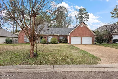 437 Old Town Cir, Brandon, MS 39042