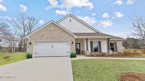528 Vista Pointe Dr, Pearl, MS 39208