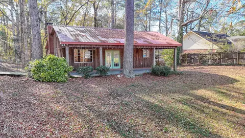 214 Hickory Ridge Dr, Florence, MS 39073