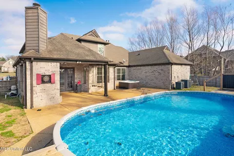 Exterior - 4809 Bakersfield Dr, Nesbit, MS 38651 photo 2 of 9