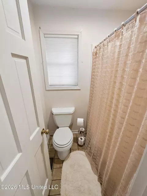Bath - 124 Main St, Sebastopol, MS 39359 photo 1 of 4