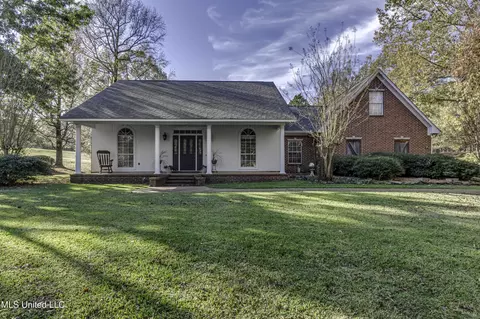 117 Woods Lake Dr, Madison, MS 39110