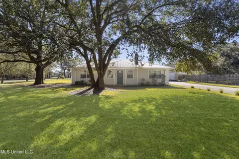 20243 Cliff Allen Ln, Long Beach, MS 39560
