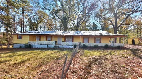 2425 Davis Rd, Terry, MS 39170 photo 2