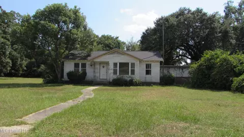 1201 College St, Gulfport, MS 39507