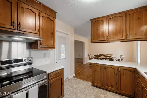 Kitchen - 162 Jane Dr, Lucedale, MS 39452 photo 2 of 2