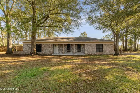 162 Jane Dr, Lucedale, MS 39452