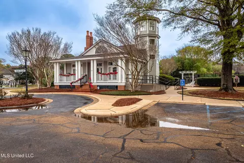 Exterior - 217 Bayview Dr, Madison, MS 39110 photo 6 of 11
