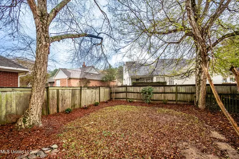Exterior - 217 Bayview Dr, Madison, MS 39110 photo 5 of 11