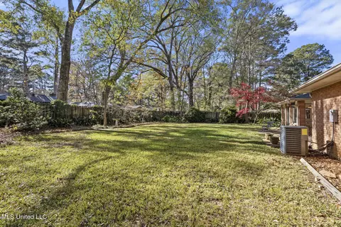5347 Reddoch Dr, Jackson, MS 39211 photo 33