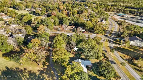 67177 E Diamondhead Dr, Diamondhead, MS 39525 photo 3