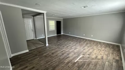Living - 2261 Paden St, Jackson, MS 39204 photo 1 of 3