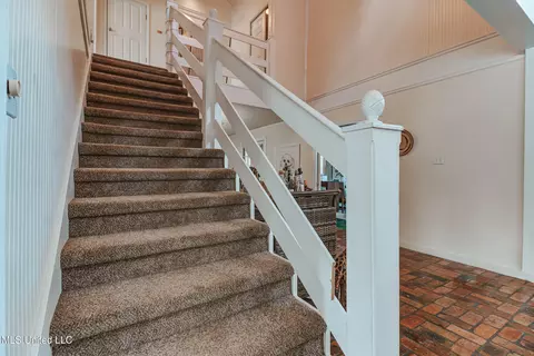 Entry Way - 3016 Ed Parker Rd, Moss Point, MS 39562 photo 5 of 5