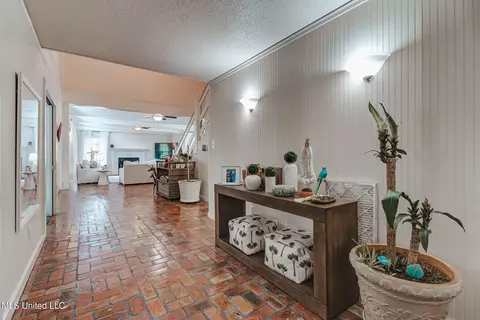 Entry Way - 3016 Ed Parker Rd, Moss Point, MS 39562 photo 1 of 5