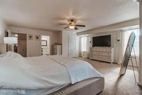 Bedroom - 3016 Ed Parker Rd, Moss Point, MS 39562 photo 4 of 10