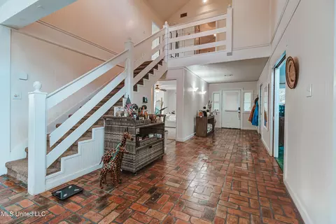 Entry Way - 3016 Ed Parker Rd, Moss Point, MS 39562 photo 4 of 5