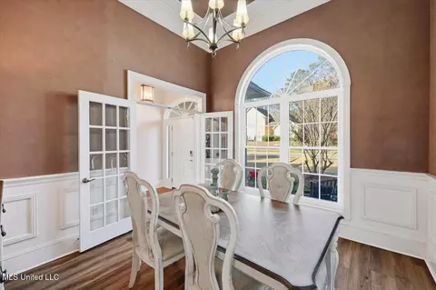 Dining - 513 Windsor Dr, Brandon, MS 39047 photo 3 of 4