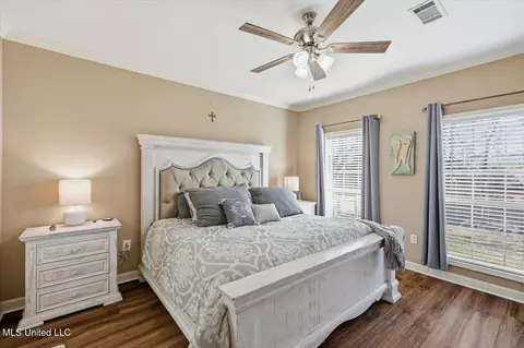 Bedroom - 513 Windsor Dr, Brandon, MS 39047 photo 1 of 6