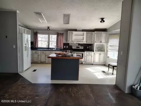 951 Walker Rd, Coldwater, MS 38618 photo 3