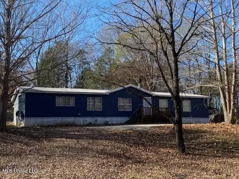 951 Walker Rd, Coldwater, MS 38618